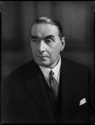 Sir Maurice Gwyer